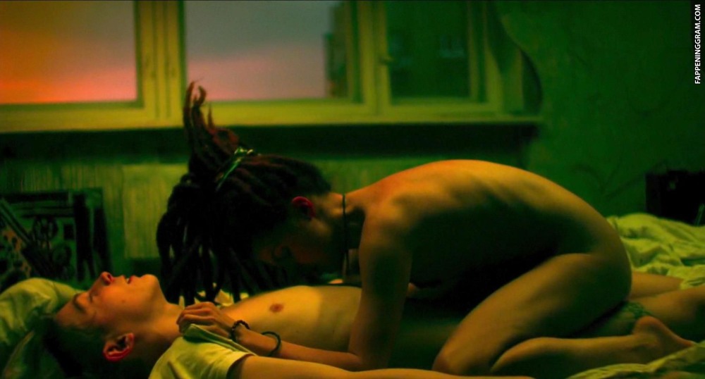 Софья Лебедева а зори здесь тихие 2015 баня