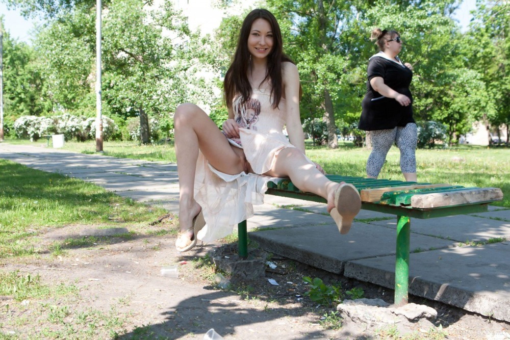 Эксгибиционистка Фокси ди