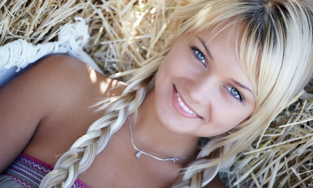 Плохой фармацевт в аптеке