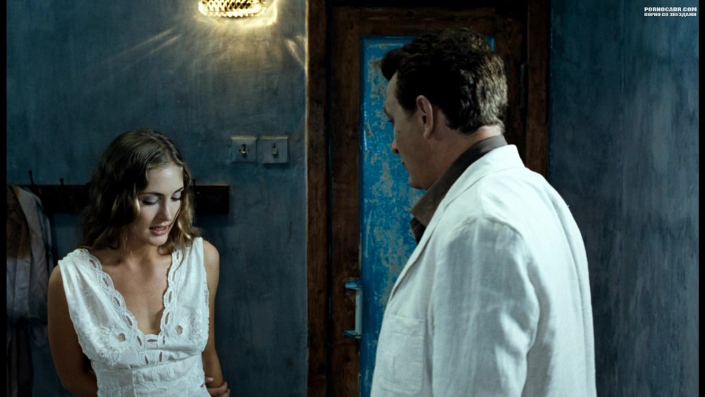 Ванесса Понсе в купальнике