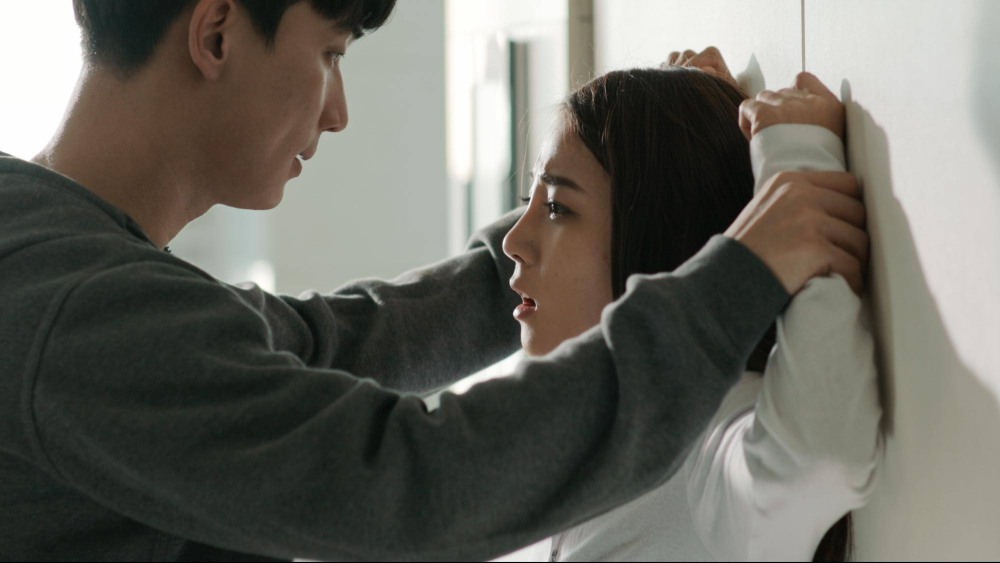 Ким мин Хи служанка