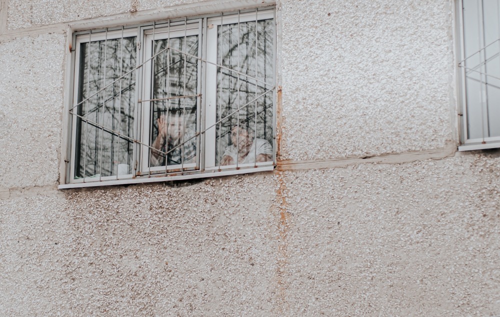 Пара на балконе