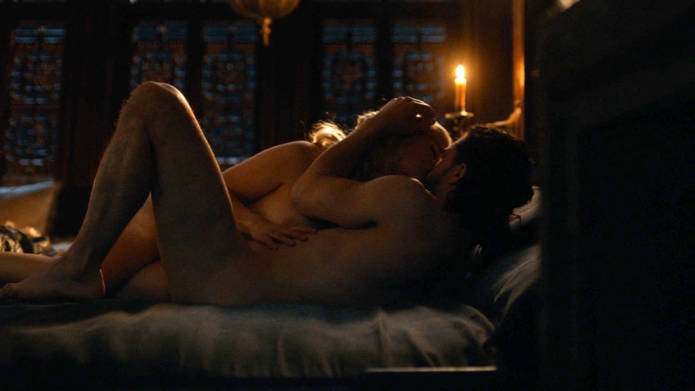Эмилия Кларк Emilia Clarke голая