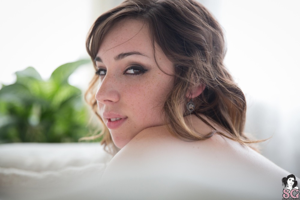 Джемма Суисайд карлик голая