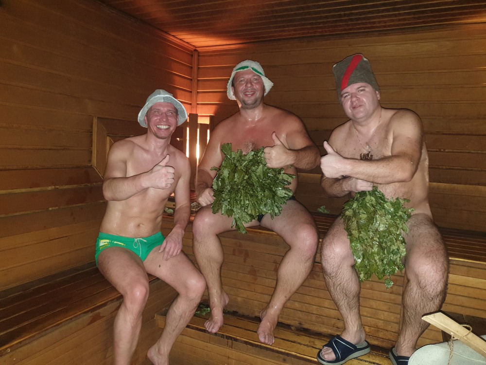 Голые русские парни в бане
