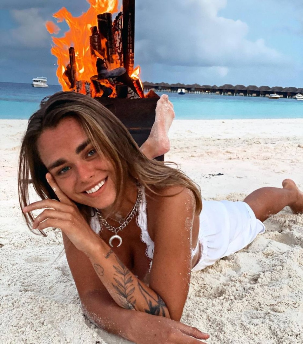 Голая Машка рыжая стадофф