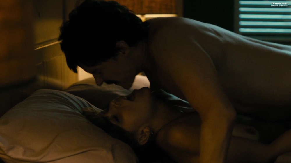 Голая Мэгги Гилленхаал в the Deuce