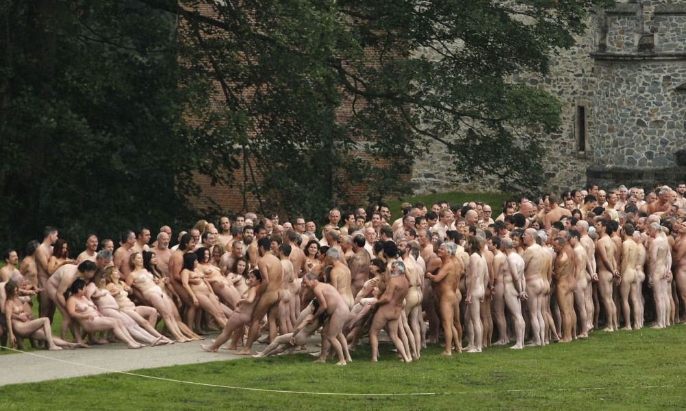Голая массовка Spencer Tunick