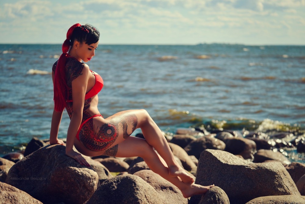 Юлия Лэнай тату