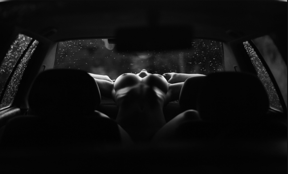Кунилингус в машине: смотреть эротические и постельные сцены из художественных фильмов