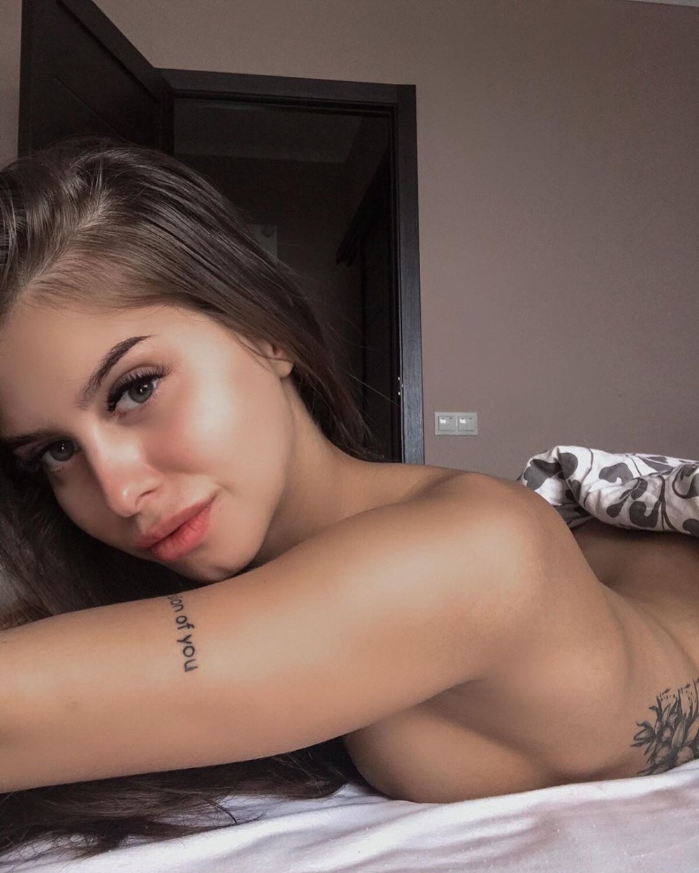 Илона (Lady † Vamp) Буковская голая