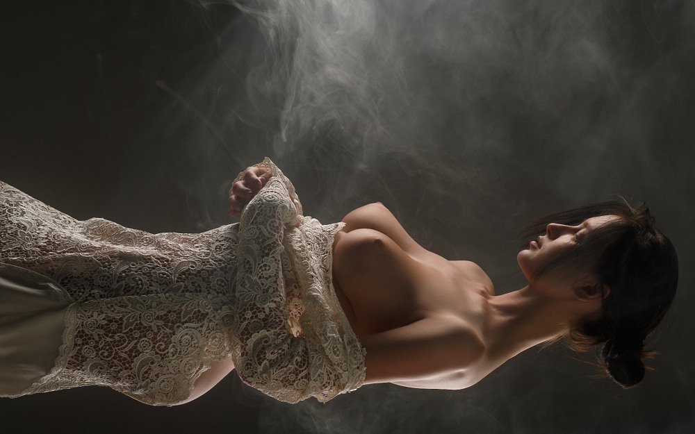 Элегантные голые женщины