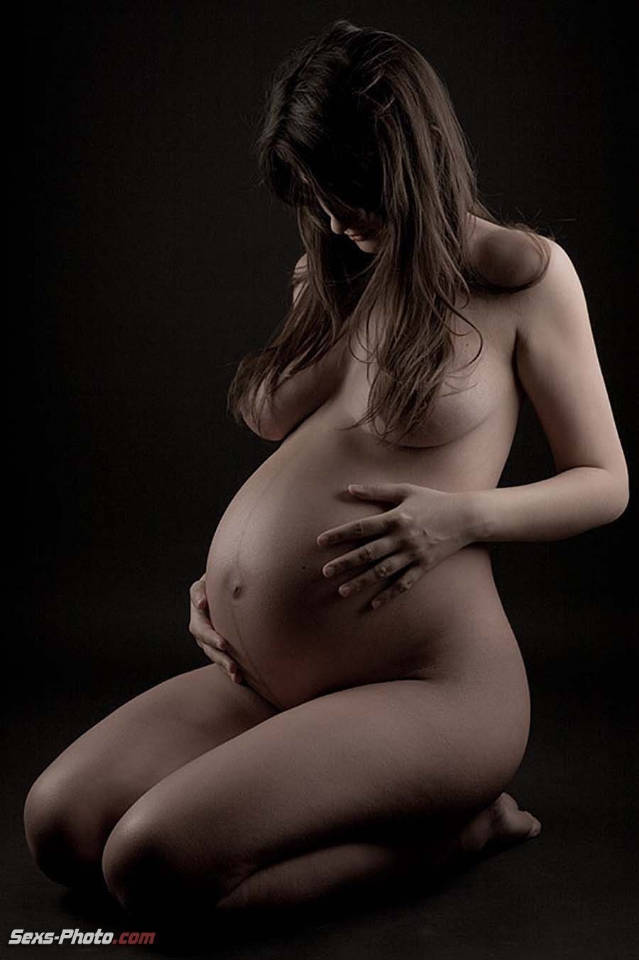 Голые беременные женщины