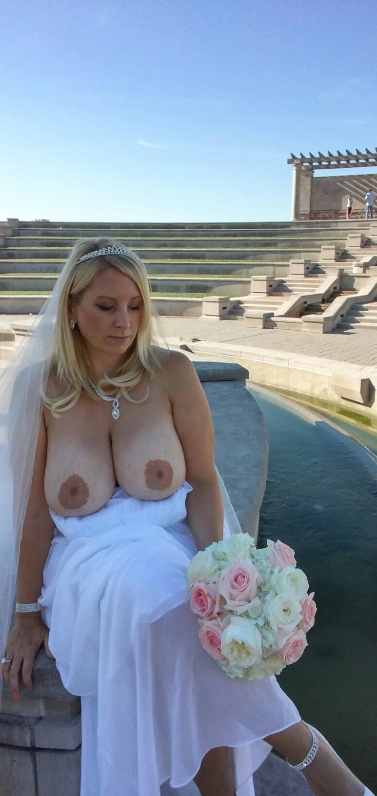 порно невесты грудь фото 33