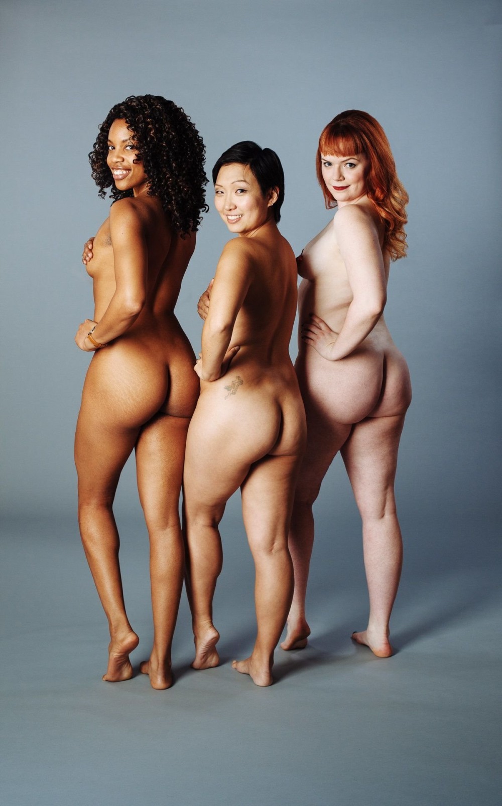 Красивые голые женщины спереди