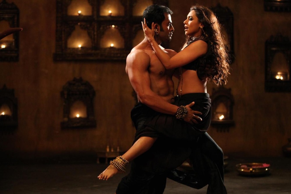 Sonakshi Sinha with Salman