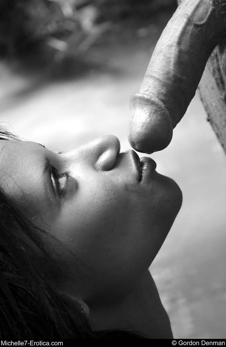 Кунилингус черно белое фото