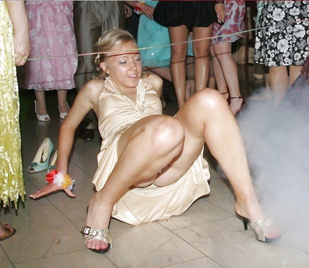 Случайное ню на корпоративе