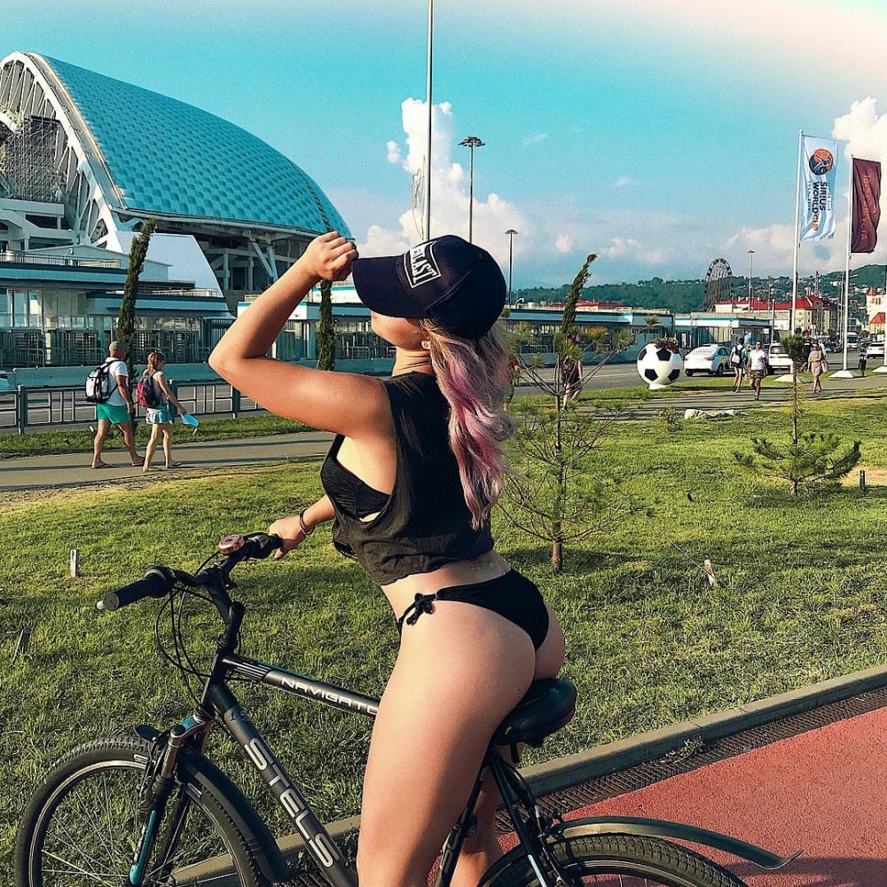 Pokrov90/Аня Покровская