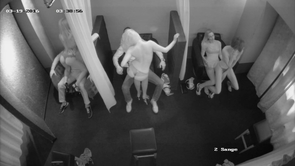 Скрытая камера в стриптиз клубе