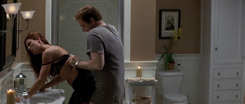 Фильм сцены в эротическом белье