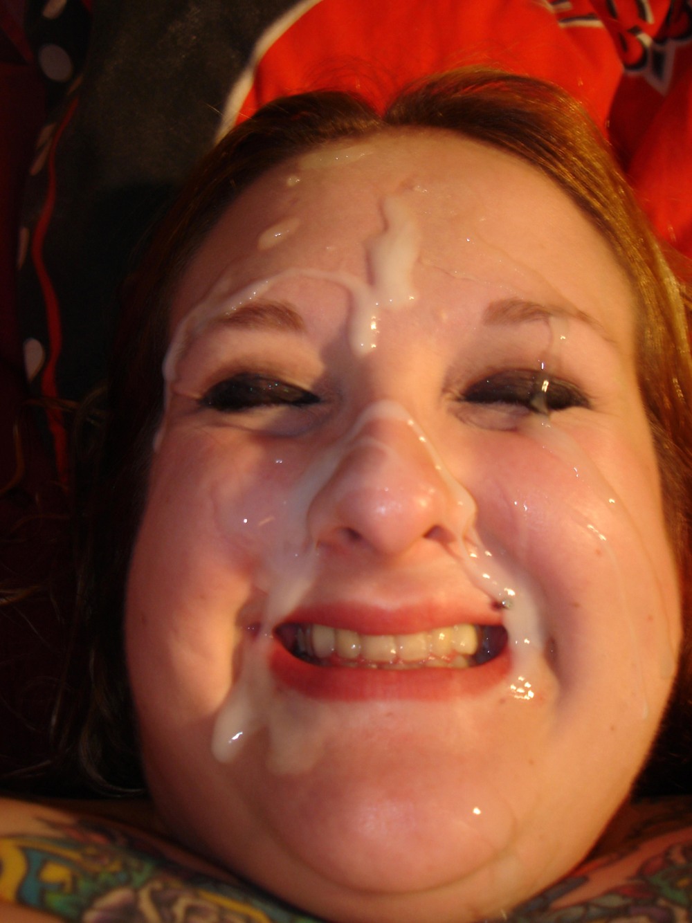 Кончают толстым на лицо