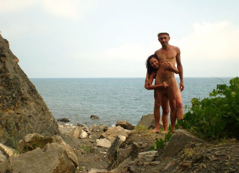 Голые мужчины на крымских пляжах