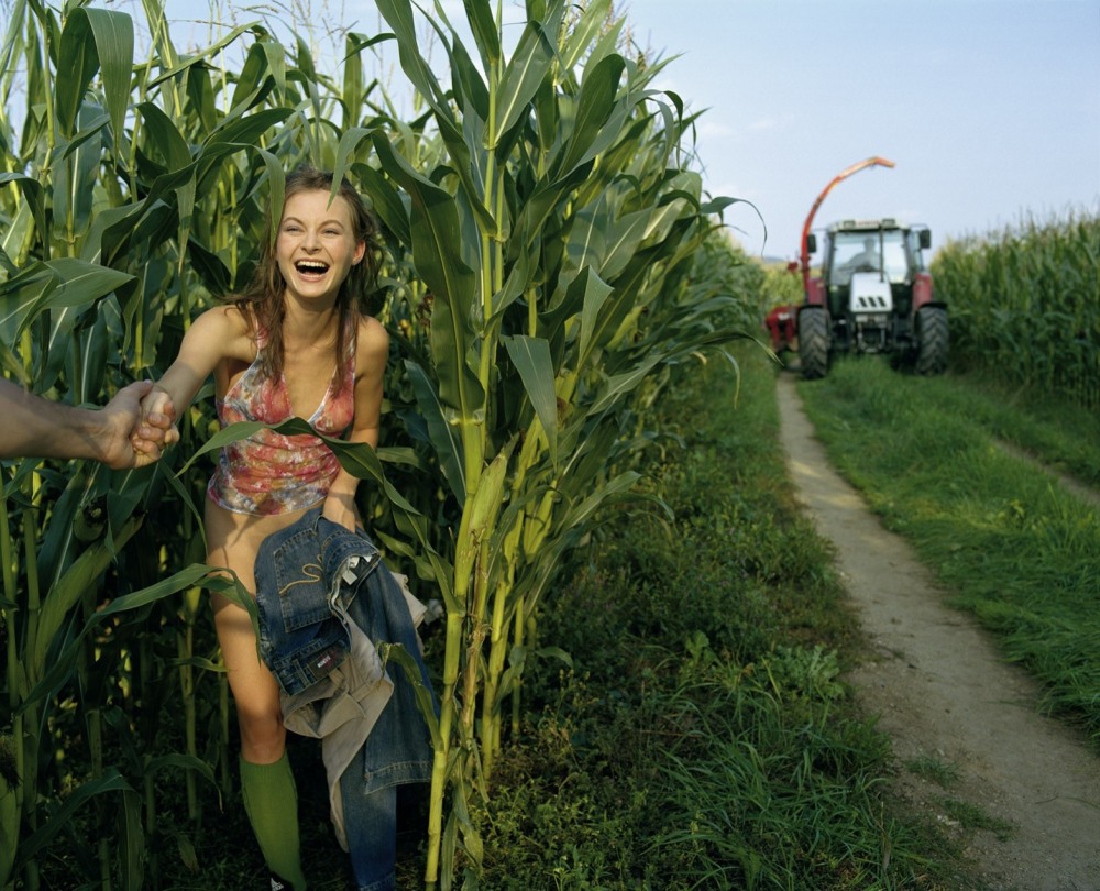 Фотосессия ню в кукурузе