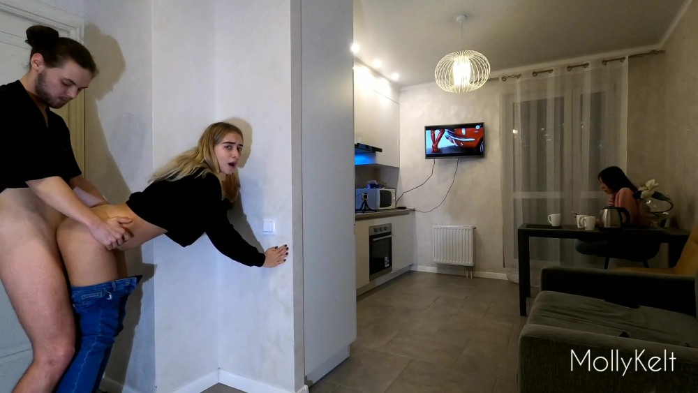 Жена изменяет мужу с подругой