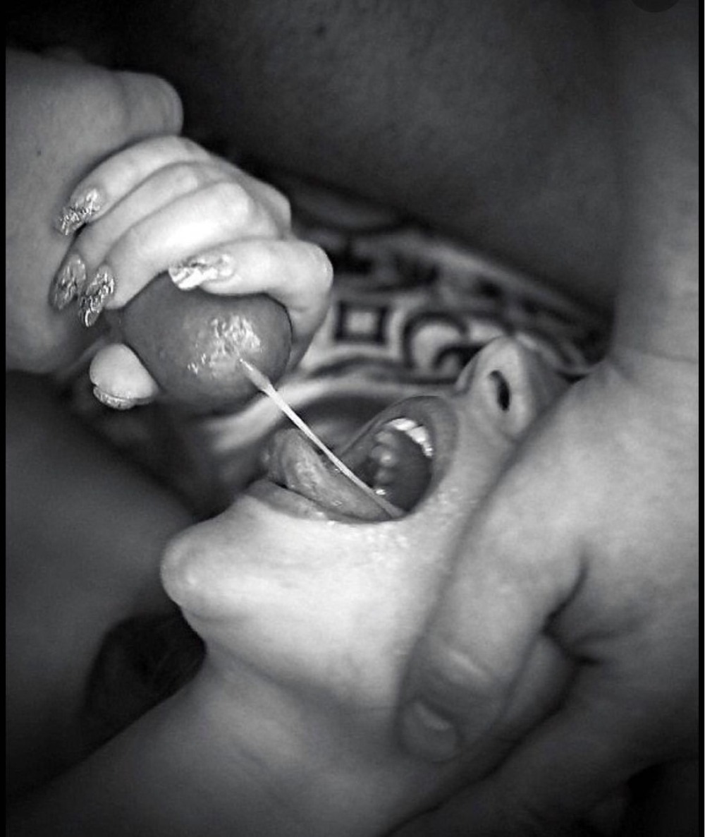 Кончил в рот черно белое