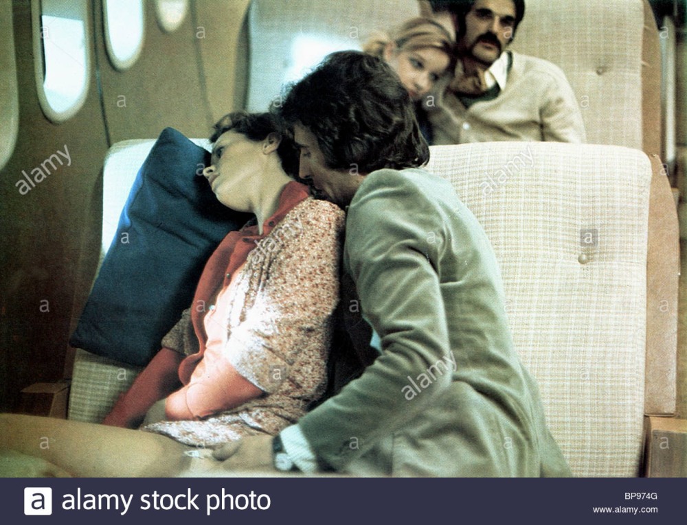 Сильвия Кристель сцена в самолете