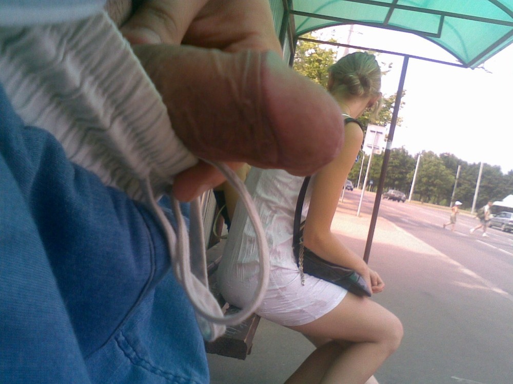 Публичная Дрочка в парке