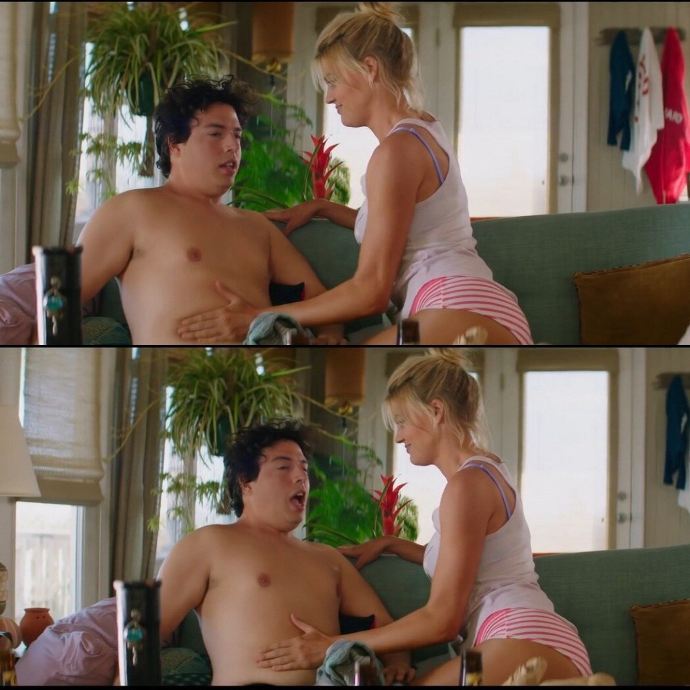 Спасатели Малибу фильм голые