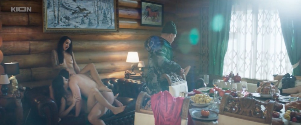 Жизнь по вызову 2022 оргия